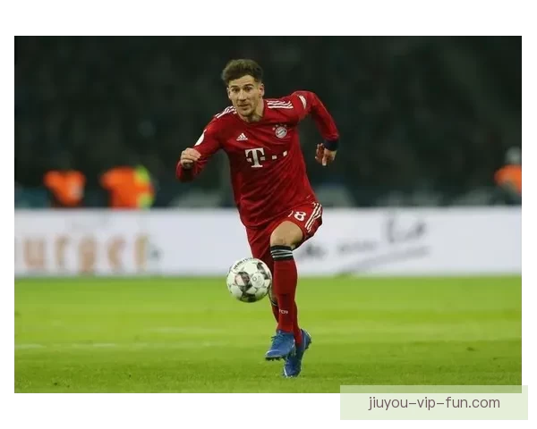 格纳布里与戈雷茨卡携手上演拜仁精彩庆祝瞬间